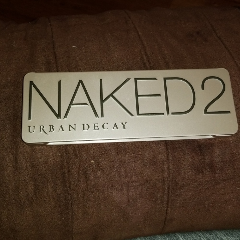 Urban decay naked 2